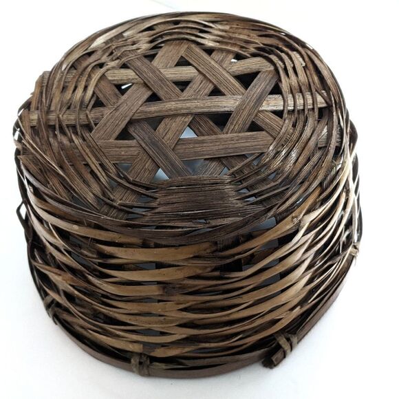 Dark Wicker Basket Shallow Woven Round Cottagecore - Picture 4 of 4
